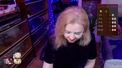 Delicecatmyau live cam on Cam4