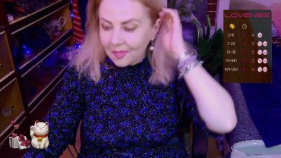 Delicecatmyau live cam on Cam4