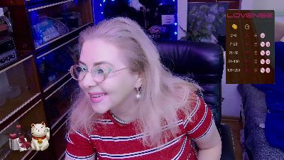 Delicecatmyau live cam on Cam4