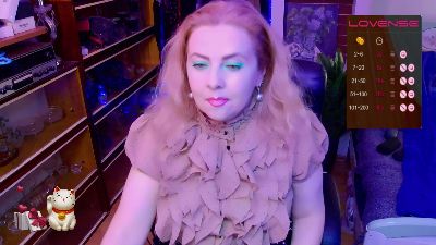 Delicecatmyau live cam on Cam4