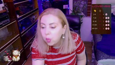 Delicecatmyau live cam on Cam4