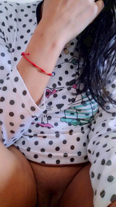 Deliciatimida live cam on Cam4