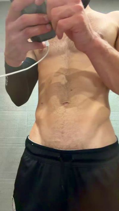 Delincuente2323 live cam on Cam4
