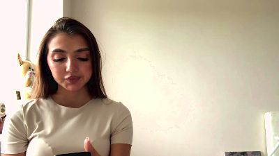 DelisaGuizar live cam on Cam4