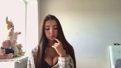 DelisaGuizar live cam on Cam4