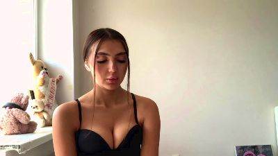 DelisaGuizar live cam on Cam4