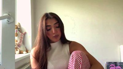 DelisaGuizar live cam on Cam4