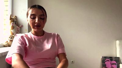 DelisaGuizar live cam on Cam4
