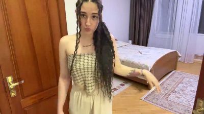 DeloraWoeste live cam on Cam4