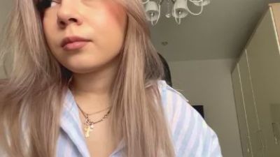 DelsieVanheel live cam on Cam4