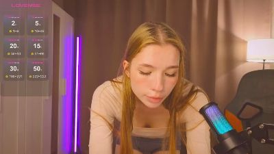Delsy live cam on Cam4