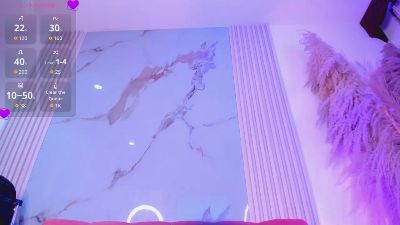 Deluxe_Val live cam on Cam4