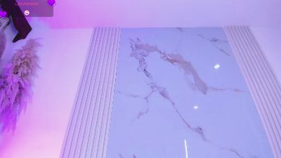 Deluxe_Val live cam on Cam4