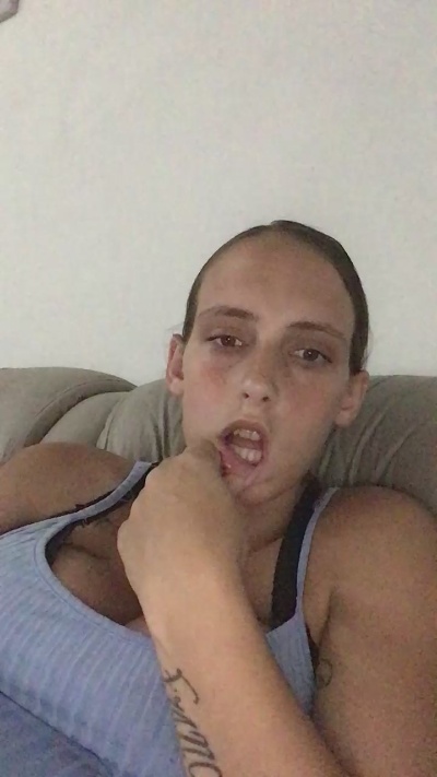 Demoniacanaria live cam on Cam4