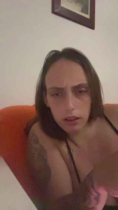 Demoniacanaria live cam on Cam4