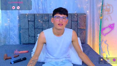 Demonsalvatore live cam on Cam4