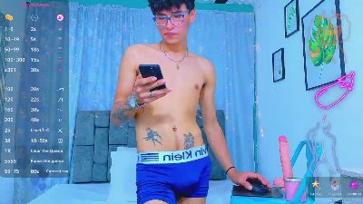 Demonsalvatore live cam on Cam4