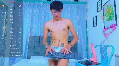 Demonsalvatore live cam on Cam4