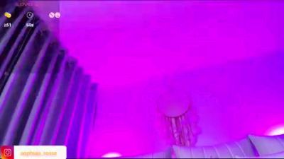 Denin_rose live cam on Cam4