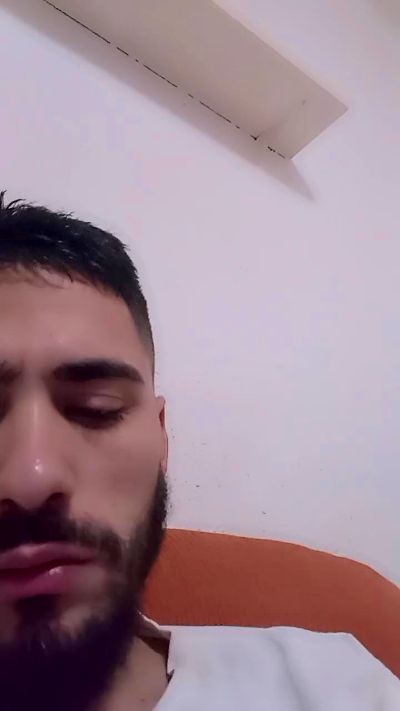 Denuevosaqui live cam on Cam4