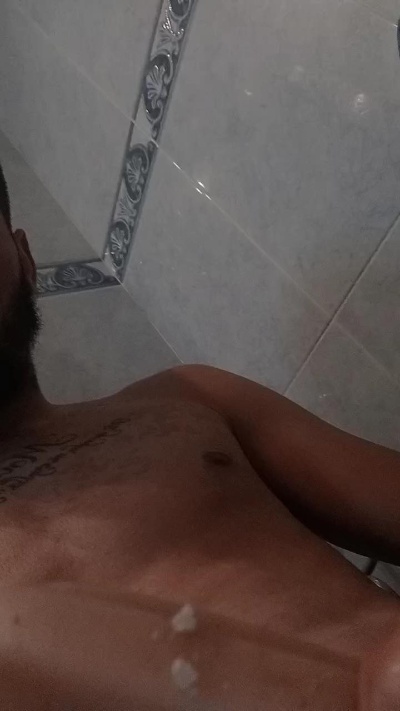 Denuevosaqui live cam on Cam4