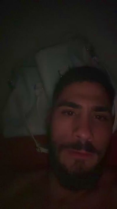 Denuevosaqui live cam on Cam4