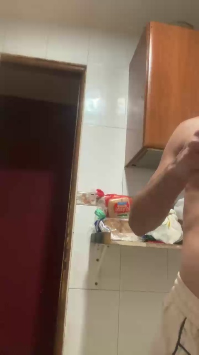 Denuevosaqui live cam on Cam4