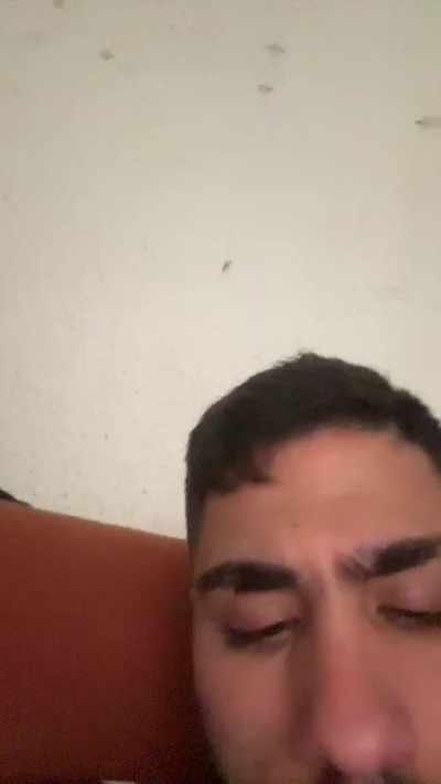 Denuevosaqui live cam on Cam4
