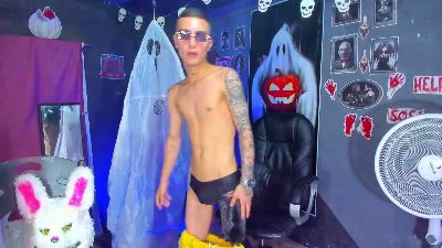 Dereckk_Boy88 live cam on Cam4