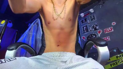 Dereckk_Boy88 live cam on Cam4