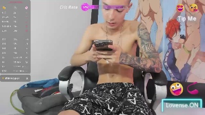 Dereckk_Boy live cam on Cam4