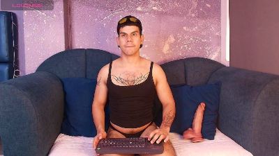 Derek_Voss live cam on Cam4