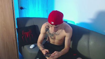 Derekswan live cam on Cam4