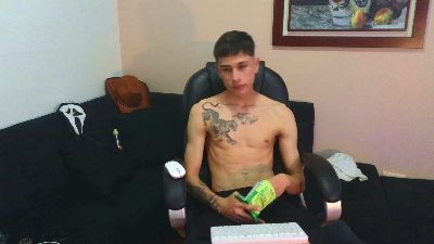 Derekswan live cam on Cam4