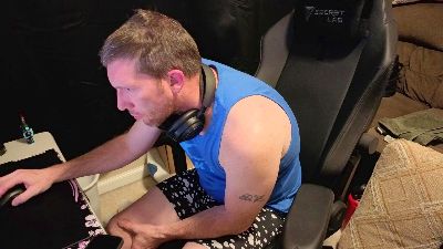Derekzman live cam on Cam4