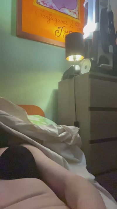 Desideria live cam on Cam4
