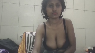 Desiprincessaga live female webcam from India