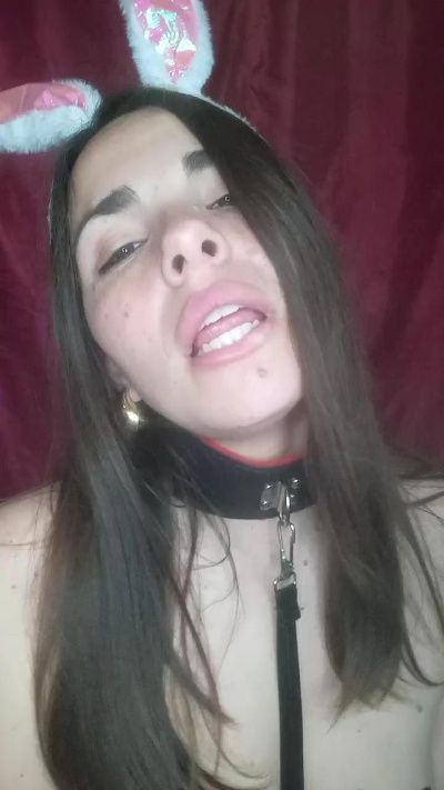 Desiree025 live cam on Cam4