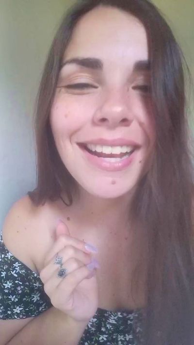 Desiree025 live cam on Cam4