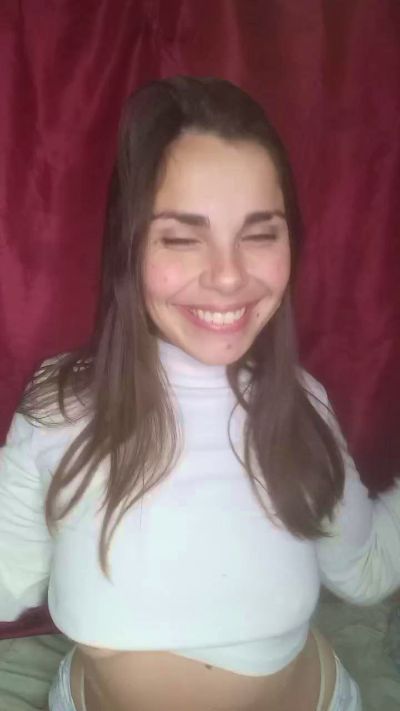 Desiree025 live cam on Cam4