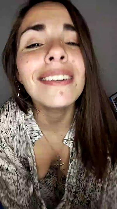 Desiree025 live cam on Cam4