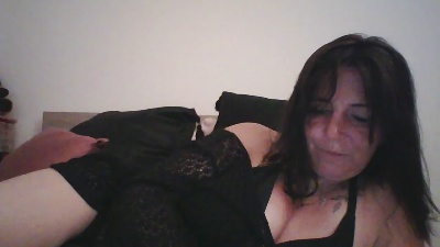 Desiree1951 live cam on Cam4