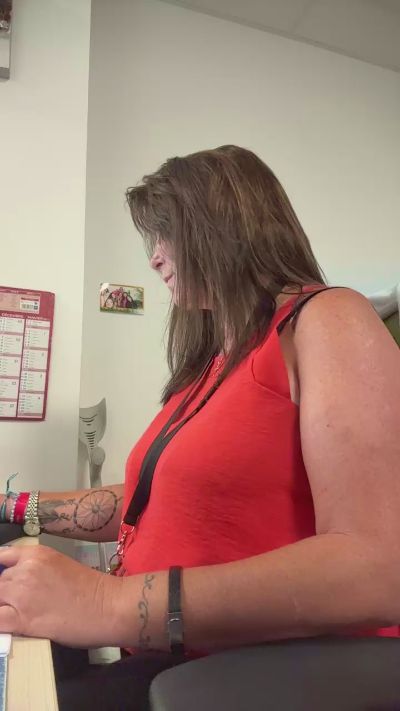 Desiree1951 live cam on Cam4