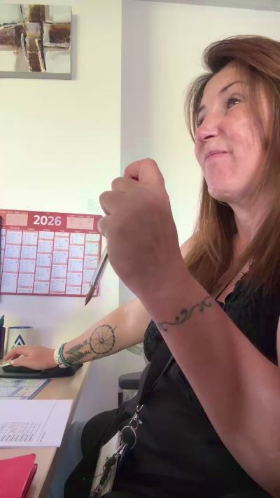 Desiree1951 live cam on Cam4