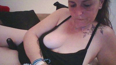 Desiree1951 live cam on Cam4