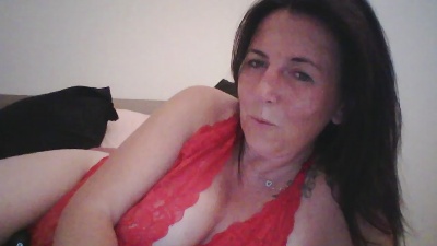 Desiree1951 live cam on Cam4