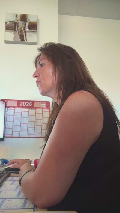 Desiree1951 live cam on Cam4