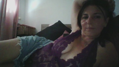 Desiree1951 live cam on Cam4