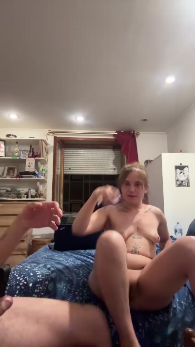 Desney_couple live cam on Cam4