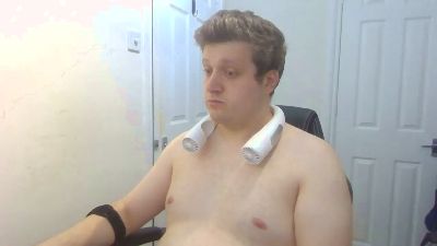 Desperat2Holdit live cam on Cam4